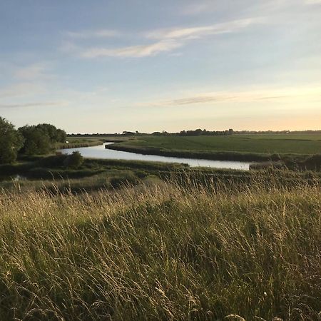 T Huuske Tuinappartement Met Fantastisch Uitzicht, Nabij Zee Zonnemaire Buitenkant foto