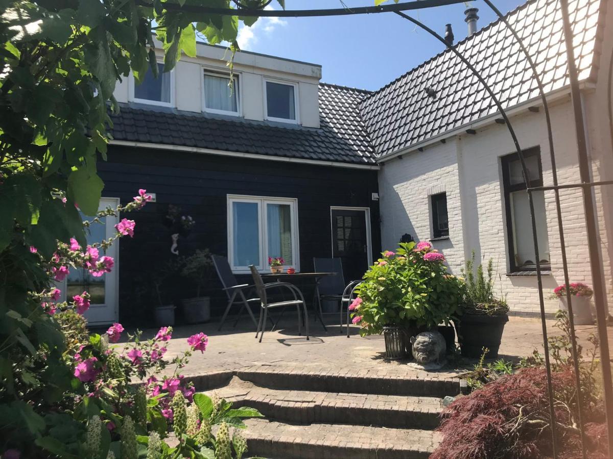 T Huuske Tuinappartement Met Fantastisch Uitzicht, Nabij Zee Zonnemaire Buitenkant foto