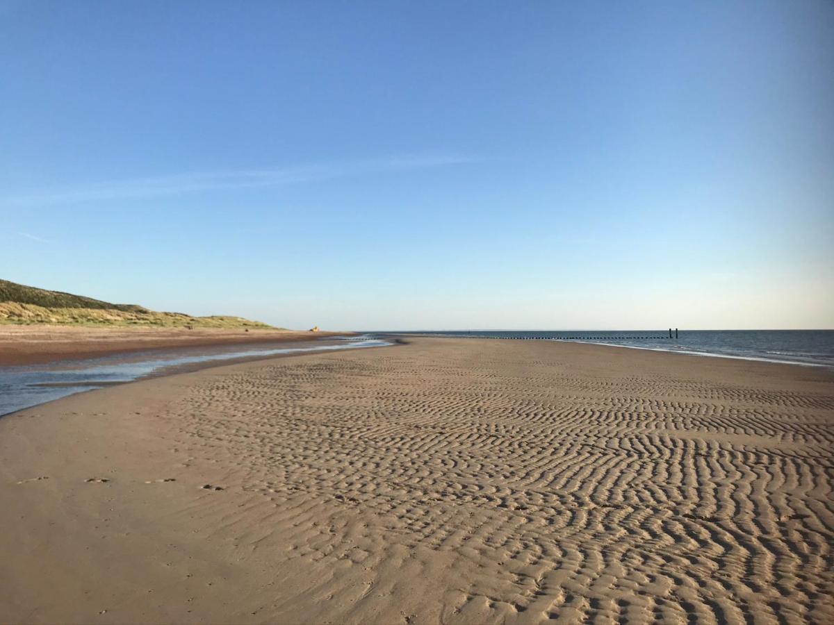 T Huuske Tuinappartement Met Fantastisch Uitzicht, Nabij Zee Zonnemaire Buitenkant foto